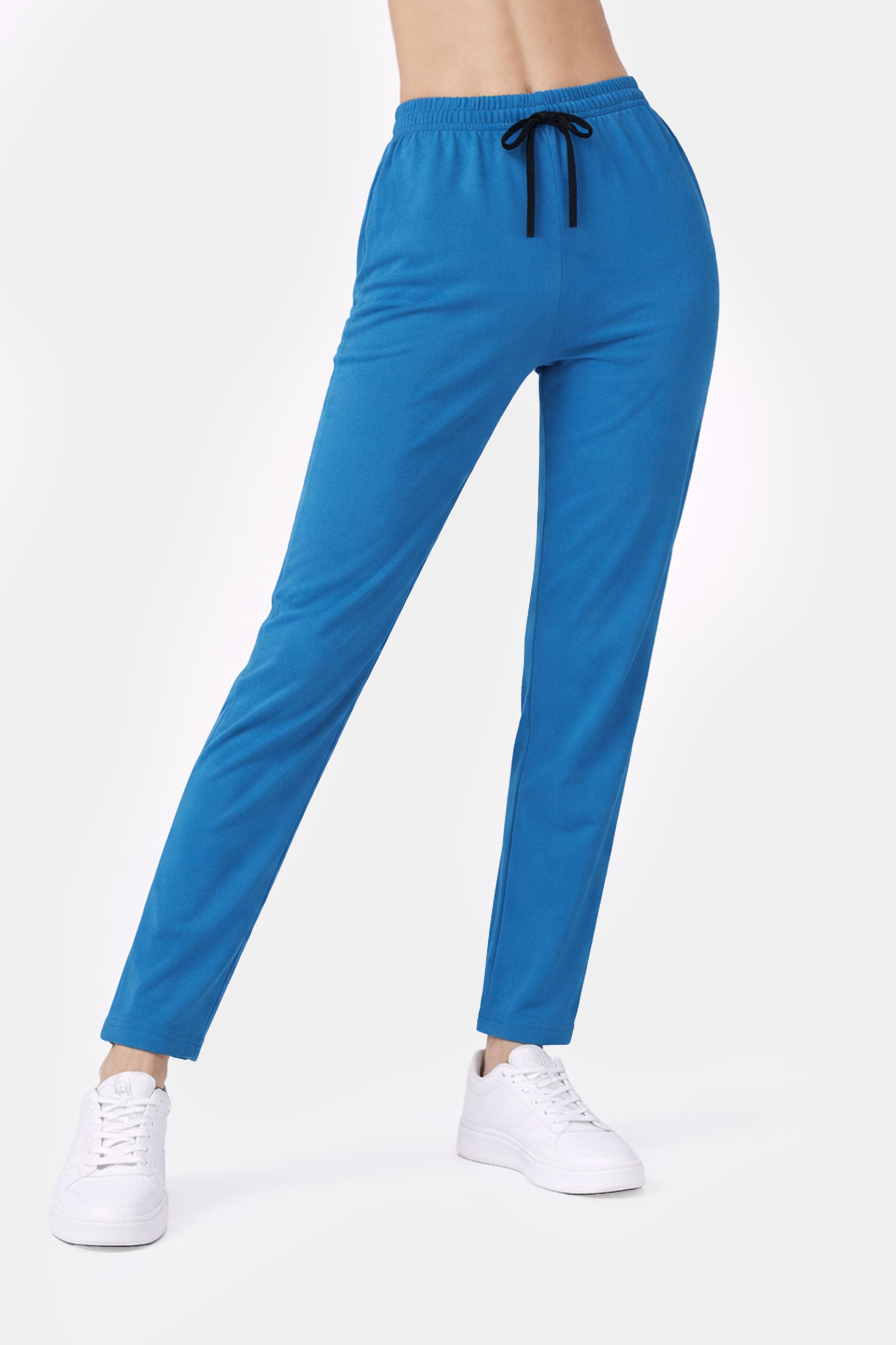 Medyczne spodnie damskie proste